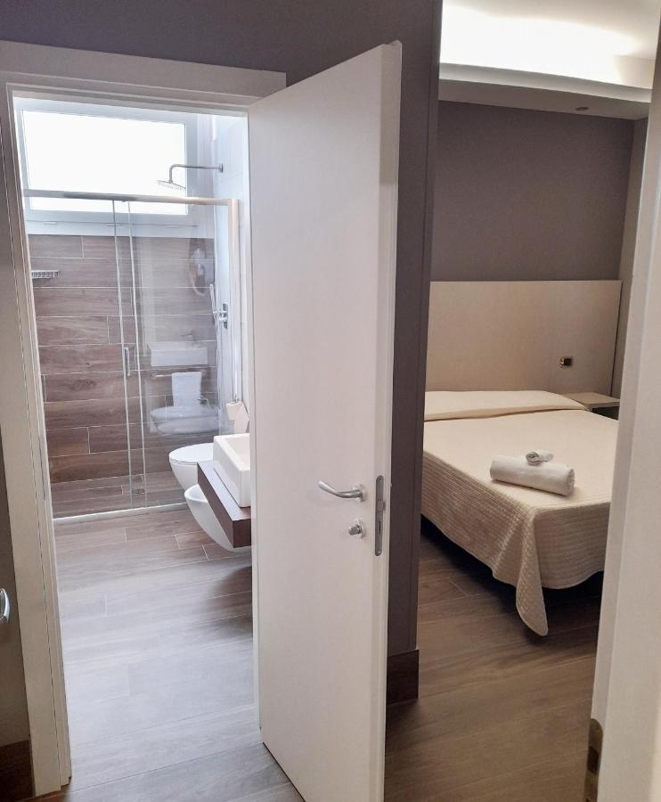 Hotel Royal Plaza Rimini Zewnętrze zdjęcie
