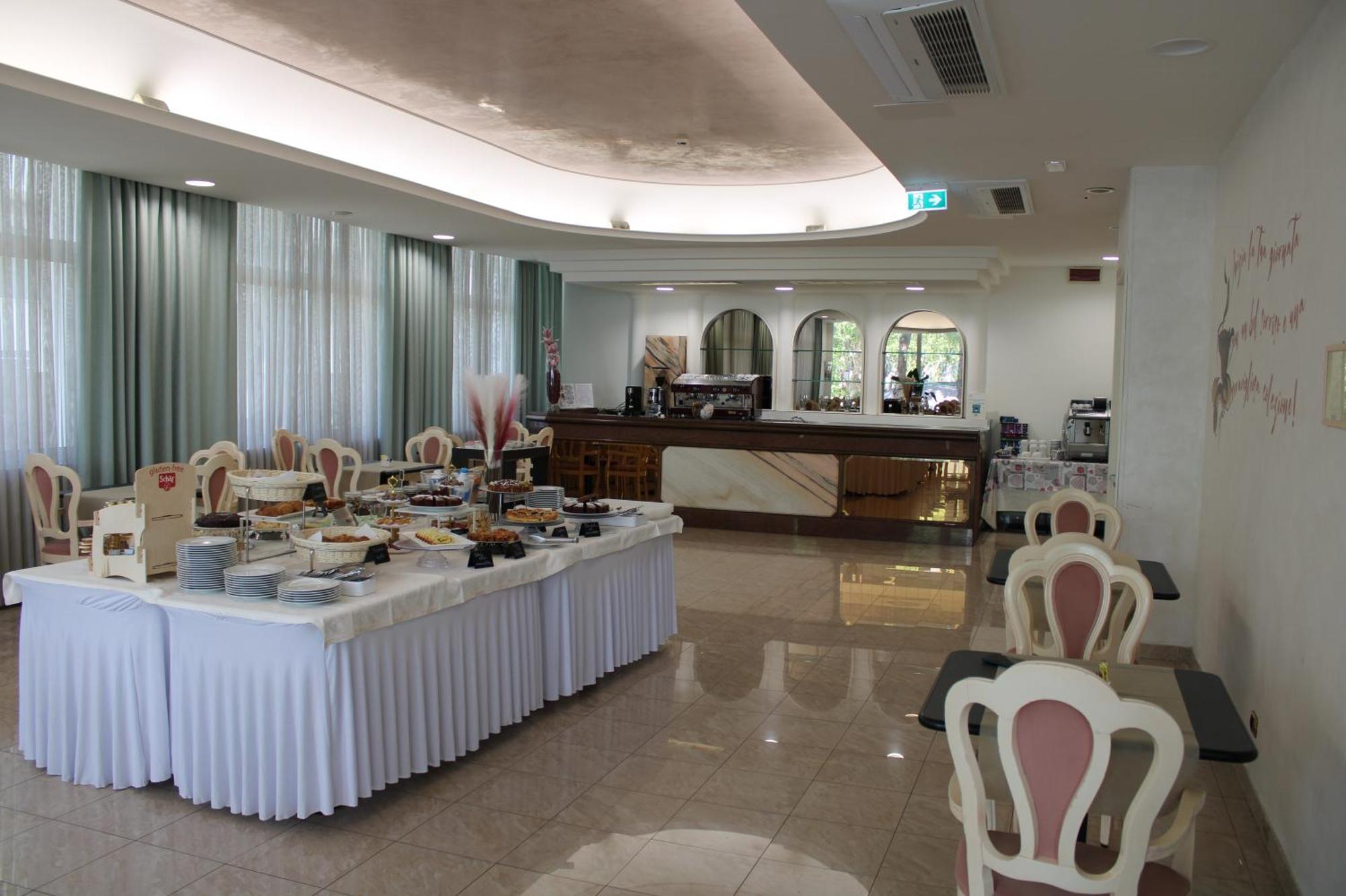 Hotel Royal Plaza Rimini Zewnętrze zdjęcie